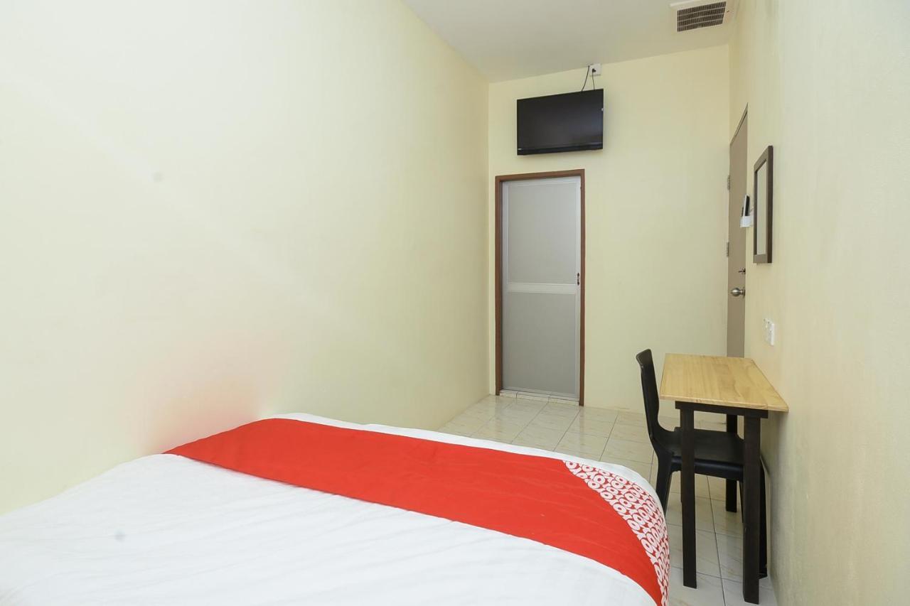 Oyo 90172 Goodwill Homestay Batu Niah Exteriör bild